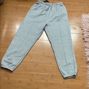 PRETTYLITTLETHING sweatpants